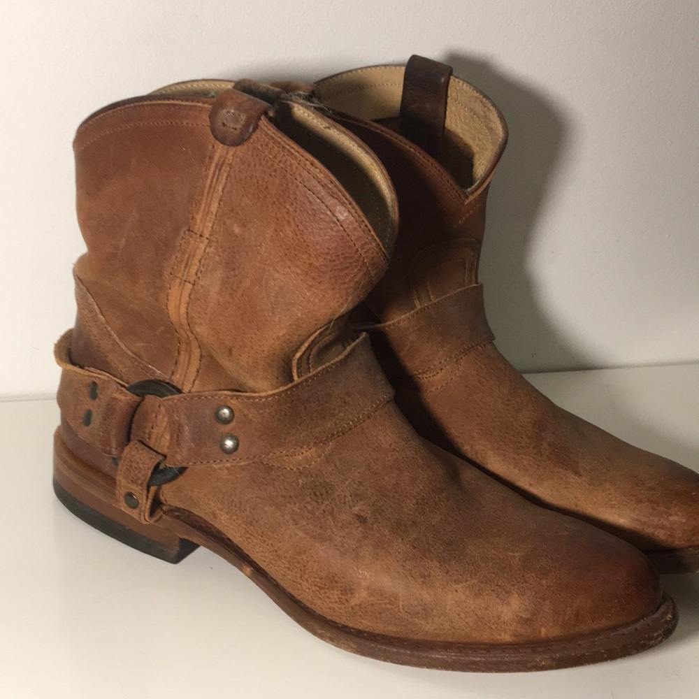Frye Wyatt Harness Short Leather Boots